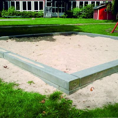 Svelle (bjælke) i vedligeholdelsesfri genbrugsplast