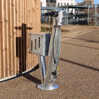 Cykelreparationsstation med luftpumpe (kompressor) og værktøj