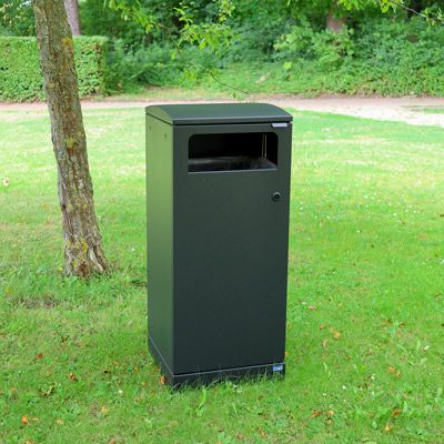 Udendørs affaldsbeholder (skraldespand) med låge og sideindkast