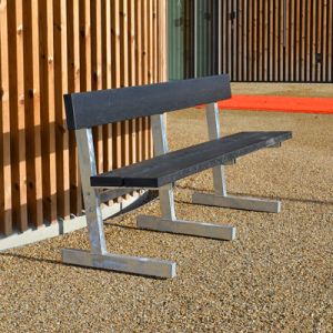 Bænk (parkbænk) med ryglæn på fod